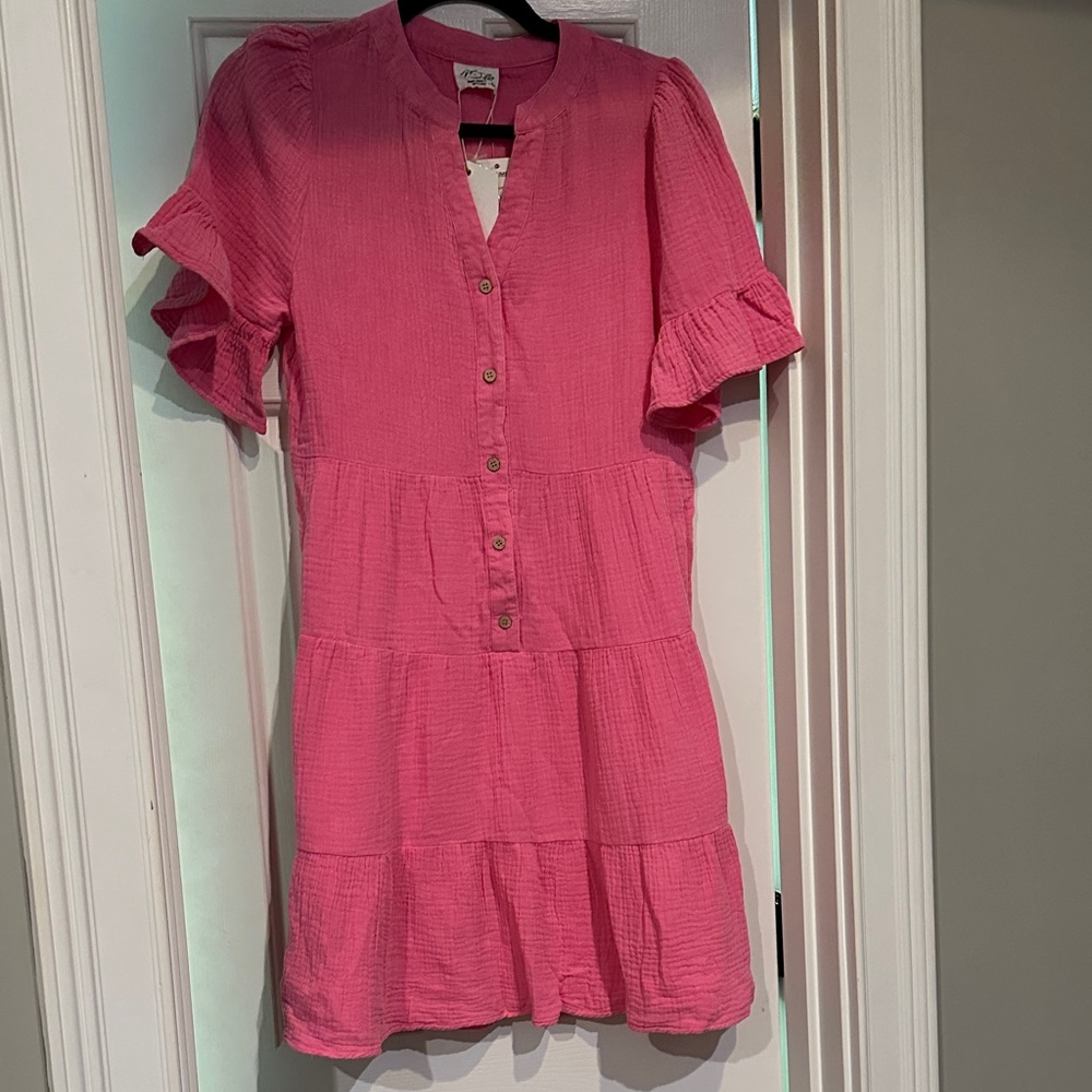 New Zion size small Pink Ruffled Sleeve Dress.  New. Has tags